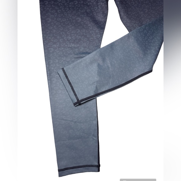 NEW Gray Leopard Ombre Light n Tight Hi-Rise 7/8 24” (6-8) ZYIA 888 - Picture 14 of 16